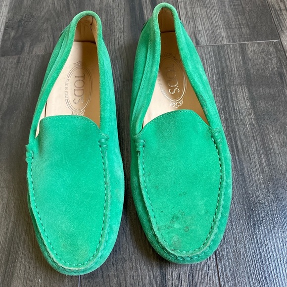 Tod’s loafers in suede. Gorgeous Kelly green colour, size 7.5. - Picture 3 of 4